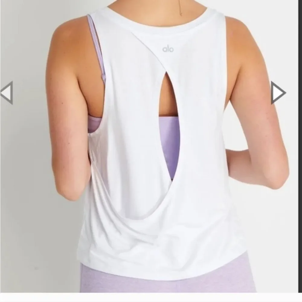 Alo Yoga Central Tank In Color Moss Size XS